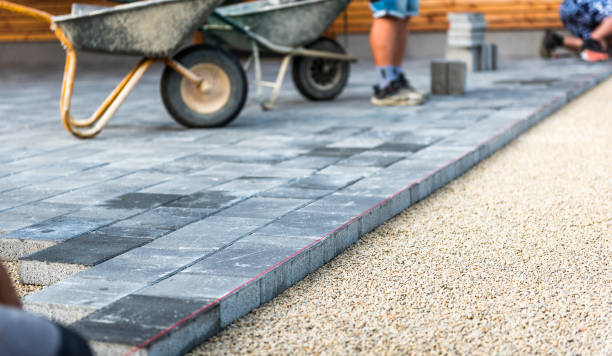 Best Concrete Walkway Installation  in Avodo Heights, CA